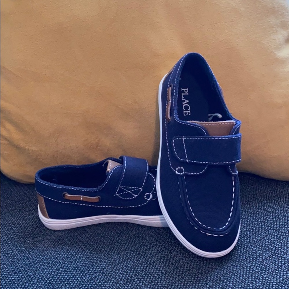 Children’s Place Navy boy boat shoes!